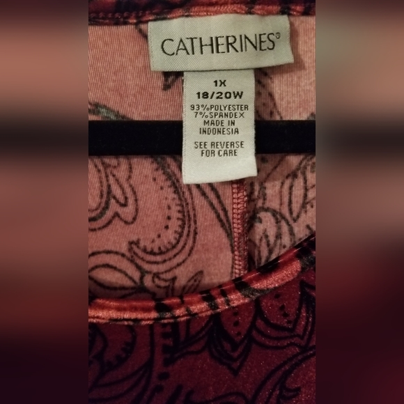 Catherines "Velvet" Top - Picture 2 of 3